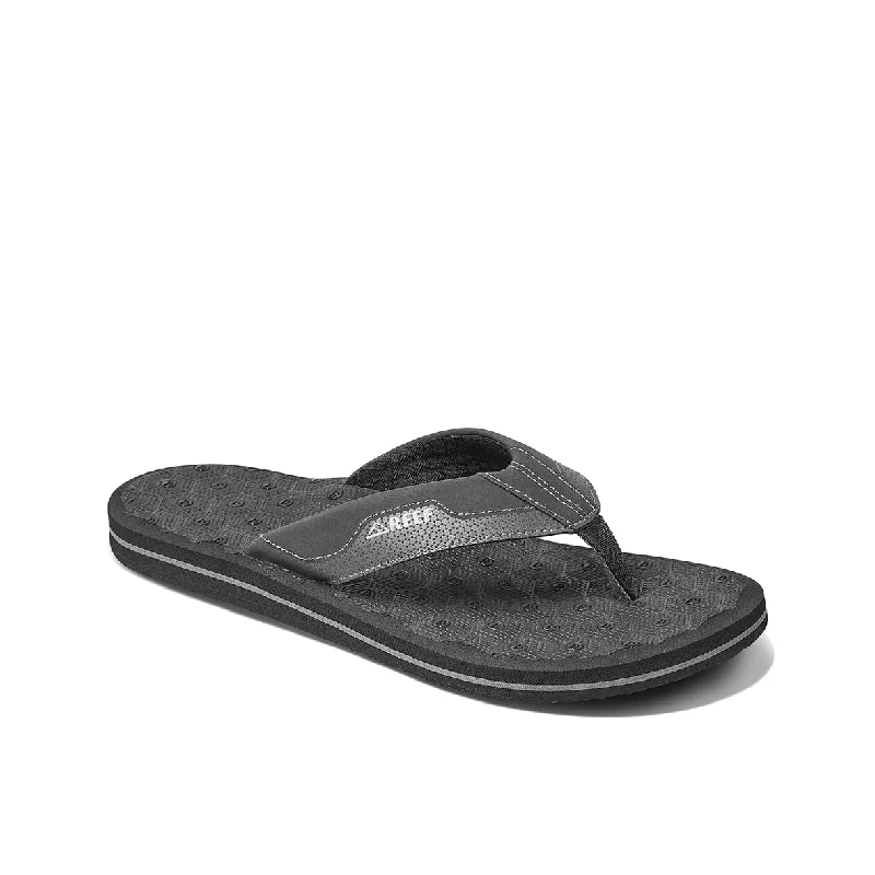 Men's sandals with a rubber sole for tractionMens Ripper - Dark Grey