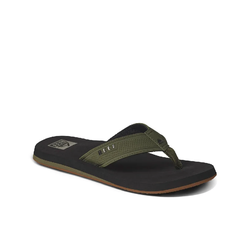 Men's sandals in a neutral color like black or brownMens Layback - Olive