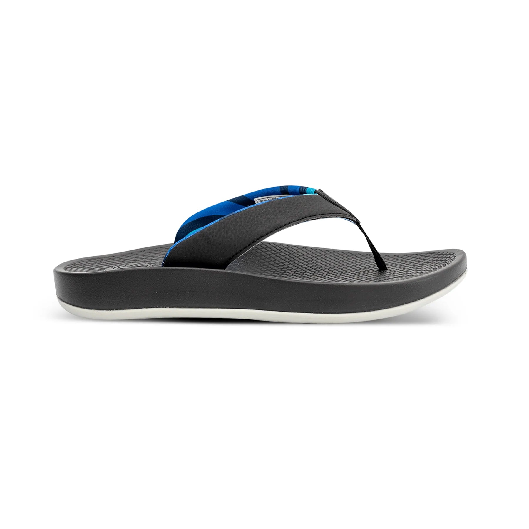 Men's sandals with a decorative buckle or charmFreewaters Cloud 9 Women's Super Soft Sandals - Black