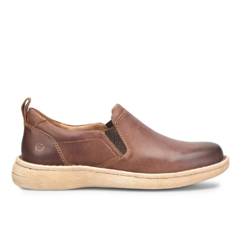 Men's loafers with a stretchy side panel for a better fitBorn Men's Dalton - Brown Mogano