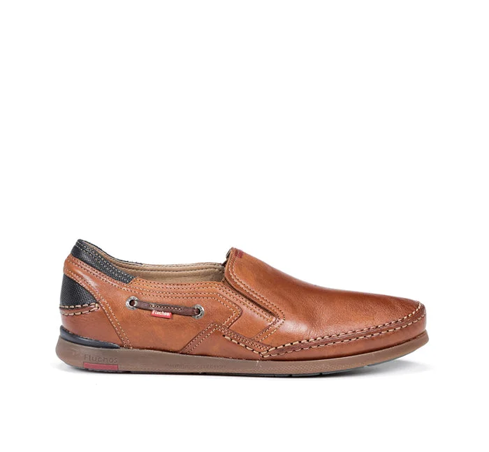 Men's loafers with a pointed toe for a stylish appearanceMens Fluchos Mariner in Cognac