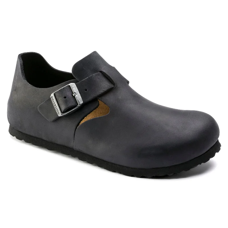 Men's loafers with a smooth leather finishBirkenstock London Classic Footbed