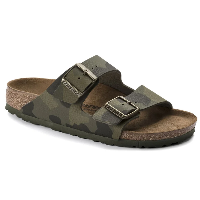 Men's sandals with a flexible sole for easy movementArizona Soft Footbed Birko-Flor Sandal (Desert Soil Camo Green)