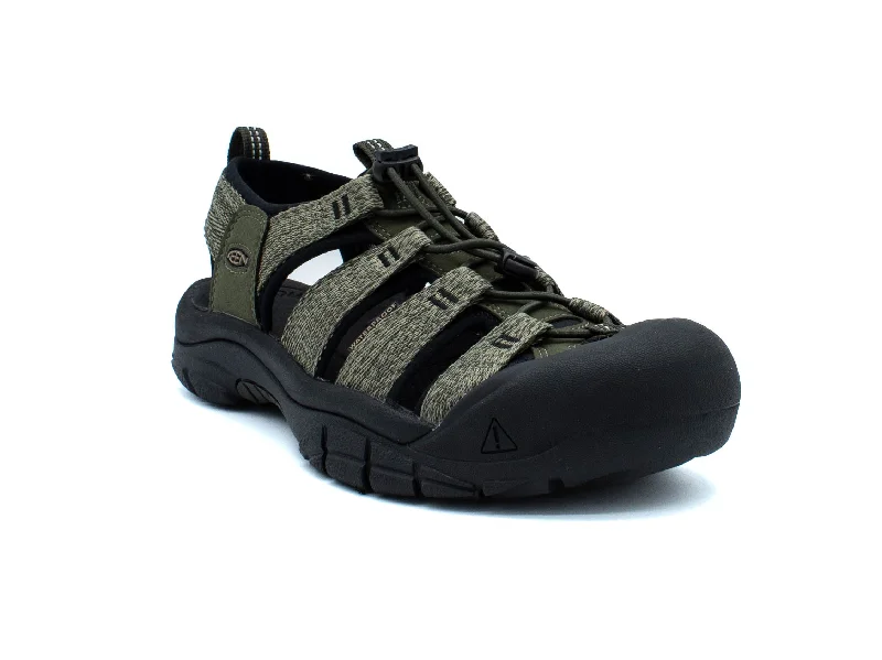 Men's sandals with a contrast stitching detailKEEN. NEWPORT H2