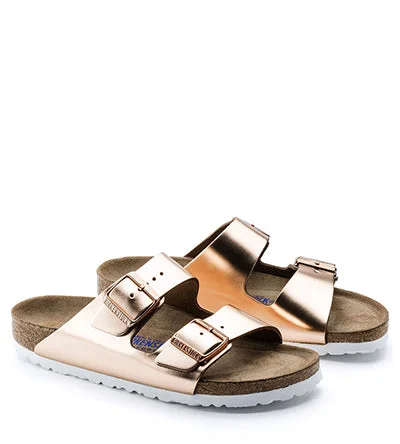 Men's sandals with a decorative buckle or charmBIRKENSTOCK ARIZONA SFB