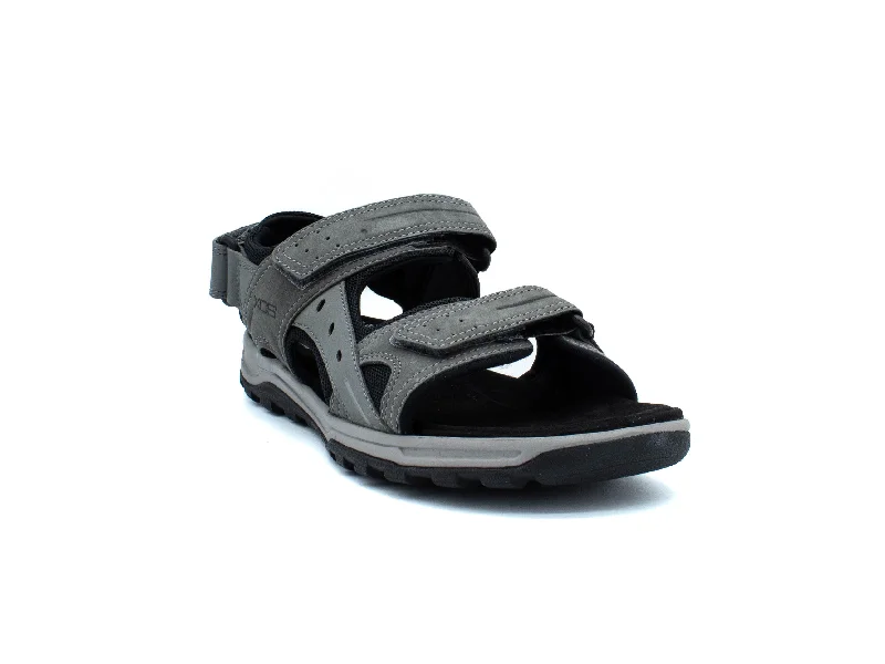 Men's sandals with a perforated leather upper for ventilationROCKPORT Trail Technique Adjustable Sandal