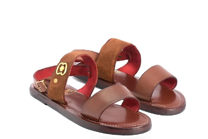 Men's sandals in a neutral color like black or brownKpando Sandal for Every Season