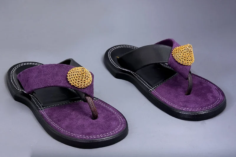 Men's sandals with a wide strap for supportThe Akan gold ornament Flat Slippers in Latest Fashion