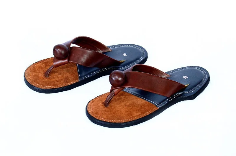 Men's sandals with a toe post designThe Akan leather accent Slippers for Every Season