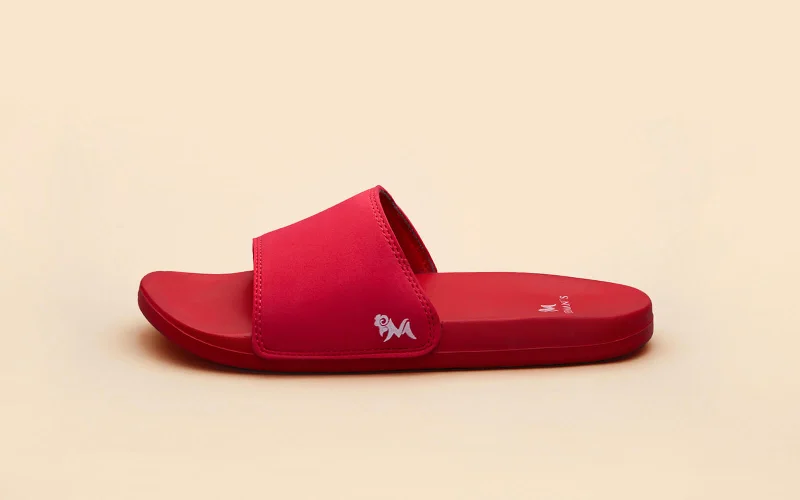 Men's sandals in a neutral color like black or brownEco Slides : Coral Red