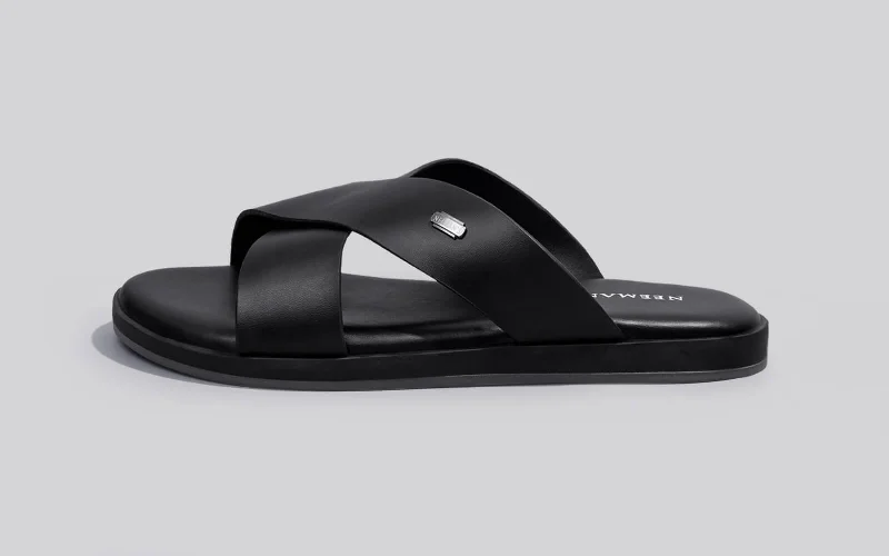 Men's sandals with a leather lining for comfortThe Minimals : Black