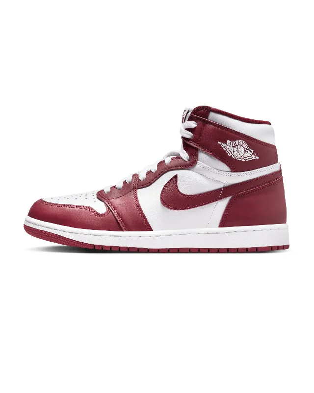 Men's neon - colored sneakers for a bold statementAir Jordan 1 Retro High Og - White / Team Red