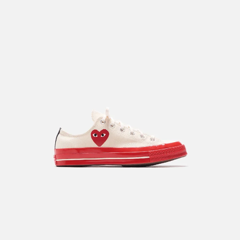 Men's memory - foam insole sneakers for added comfortConverse x Comme des Garçons CDG Play Red Sole Low Top - Off White