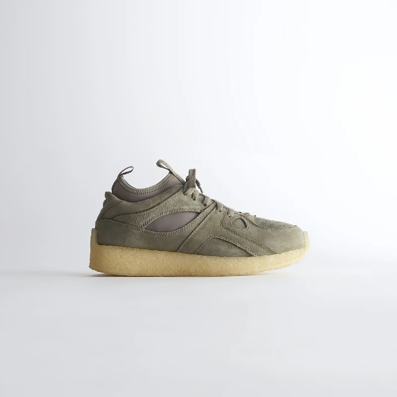 Men's waterproof hiking sneakers with a Gore - Tex liningRonnie Fieg for Clarks Breacon - Olive Nubuck