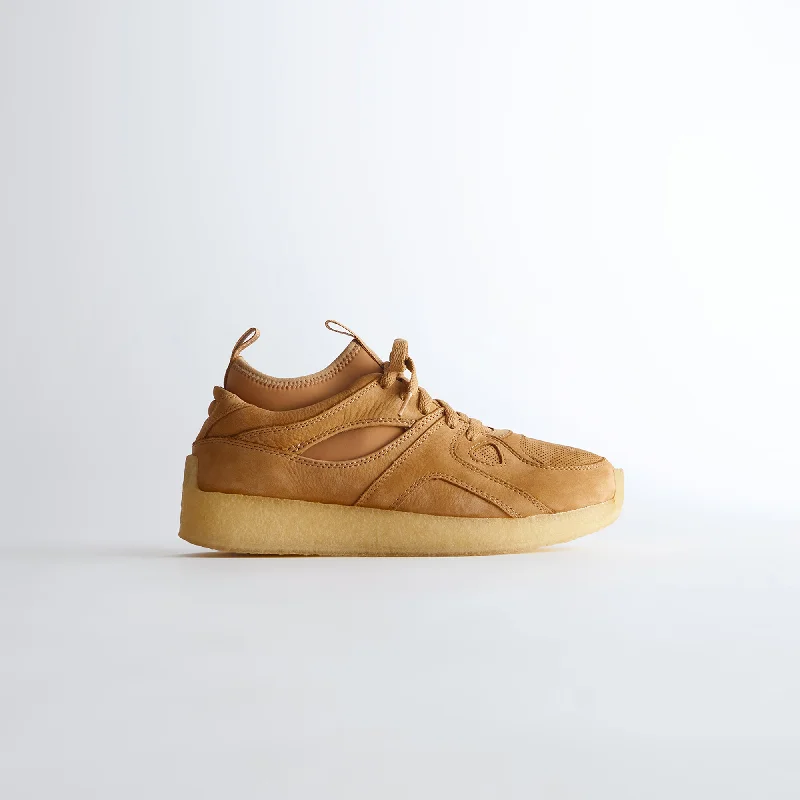 Men's lifestyle sneakers with a premium material constructionRonnie Fieg for Clarks Breacon - Tan Nubuck