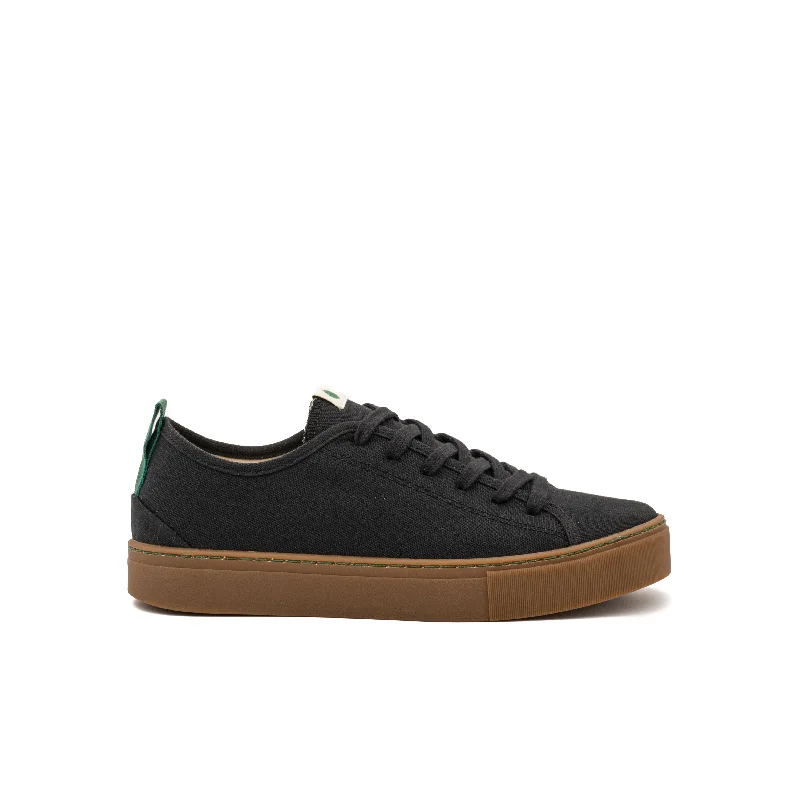 Men's chunky - sole sneakers for a trendy lookVegan sneaker black NIK001