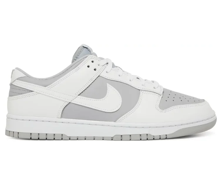 Men's performance - driven running sneakers for marathonsMen's Nike Dunk Low Retro (Reverse Two Tone)