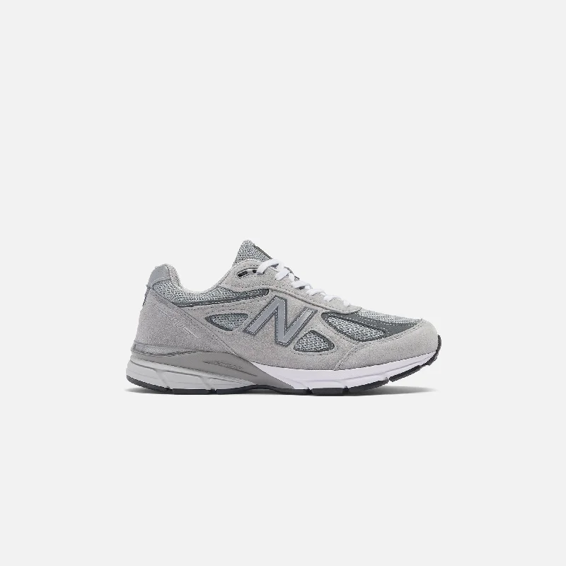 Men's casual sneakers with a woven upper for a unique textureNew Balance 990V4 - Cool Grey