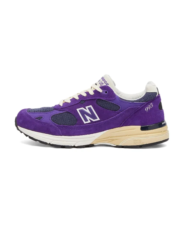 Men's classic white leather sneakers with black lacesMade in USA 993 'Interstellar' - Purple / Navy