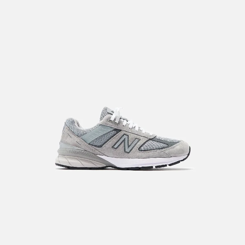 Men's memory - foam insole sneakers for added comfortNew Balance Made in USA 990v5 - Grey / Castlerock