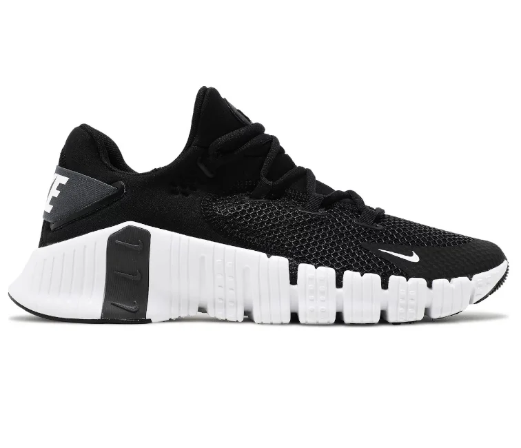 Men's leather - and - mesh combination sneakers for style and functionMen's Nike Free Metcon 4 (Black/White)