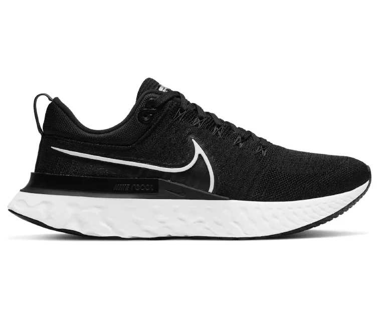 Men's classic - style sneakers with a modern twistMen's Nike React Infinity Run FK 2 (Black/White)