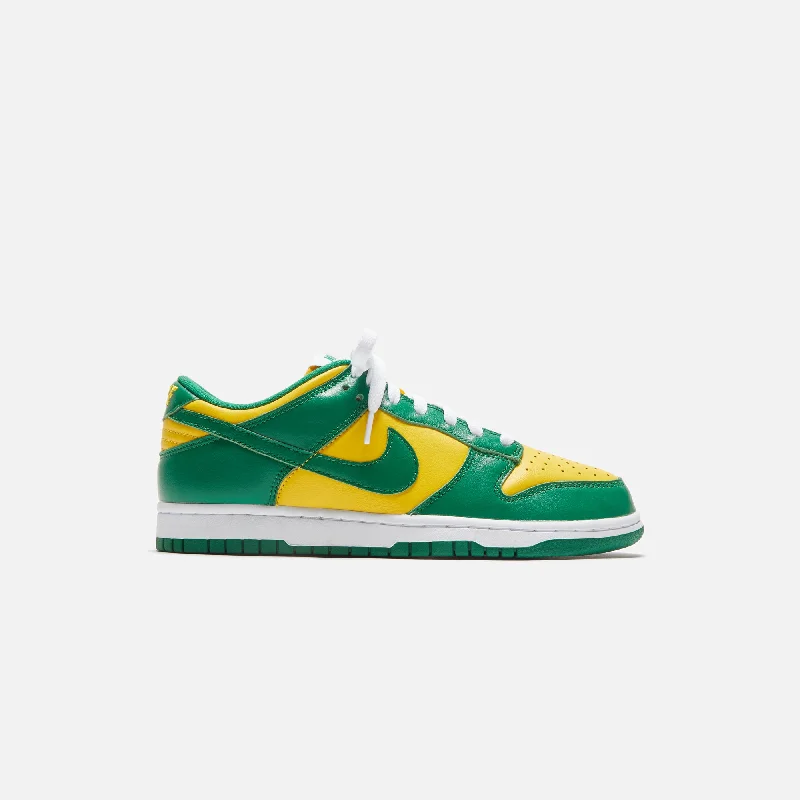 Men's basketball sneakers with ankle supportNike Dunk Low SP - Varsity Maize / Pine Green / White