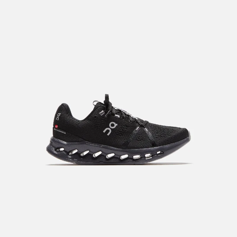 Men's affordable yet stylish sneakers for everyday wearOn Running Cloudsurfer - All Black