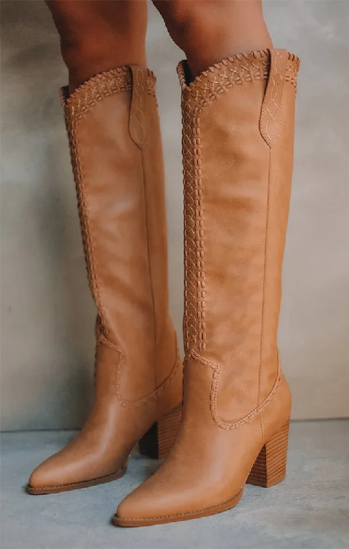 Men's western boots with a suede shaft and a leather soleBillini Finley Cowboy Boot ~ Camel