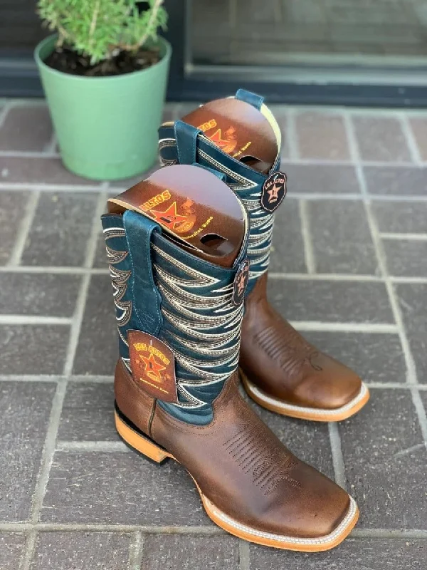 Men's western boots with a concho - studded strap and a pointed toeLos Altos Genuine Leather Wide Square Toe Boot 8279940