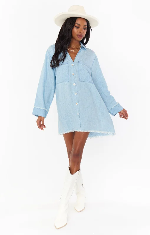 Men's genuine leather western boots with a snake - skin inlayWilmington Shirt Dress ~ Light Chambray