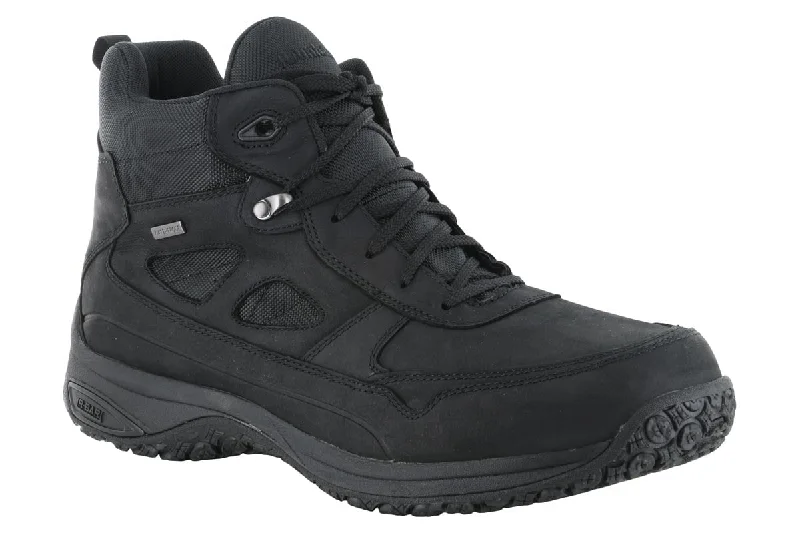 Men's casual shoes with a sporty look and feelDunham Cloud Plus Waterproof Mid II Boot Black