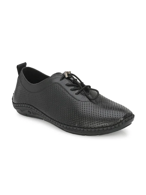 Men's casual shoes with a soft insole for cushioningHITZ106 Men's Black Leather Casual Lace-Up Shoes