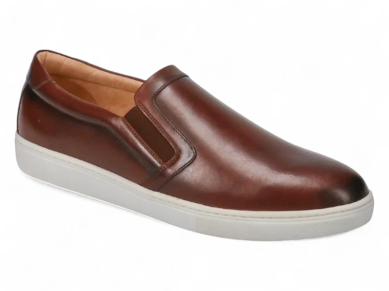 Men's casual shoes with a metallic trimMichael Ellis Bailey Slip-On Sneaker Tobacco