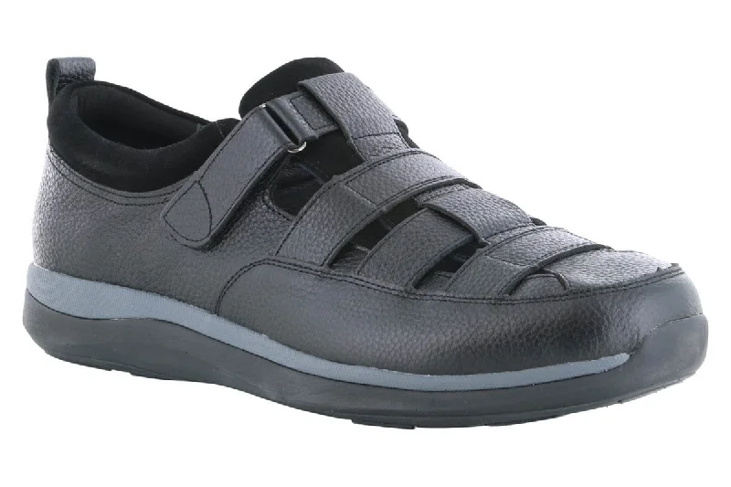 Leather men's casual shoes with a scuffed finishPropet Prescott Black