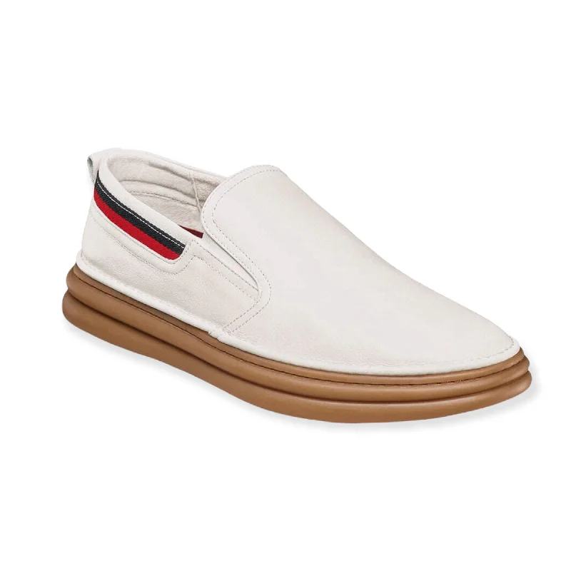 Leather men's casual shoes with a scuffed finishSTACY ADAMS: Delmar Plain Toe Slip On 25508