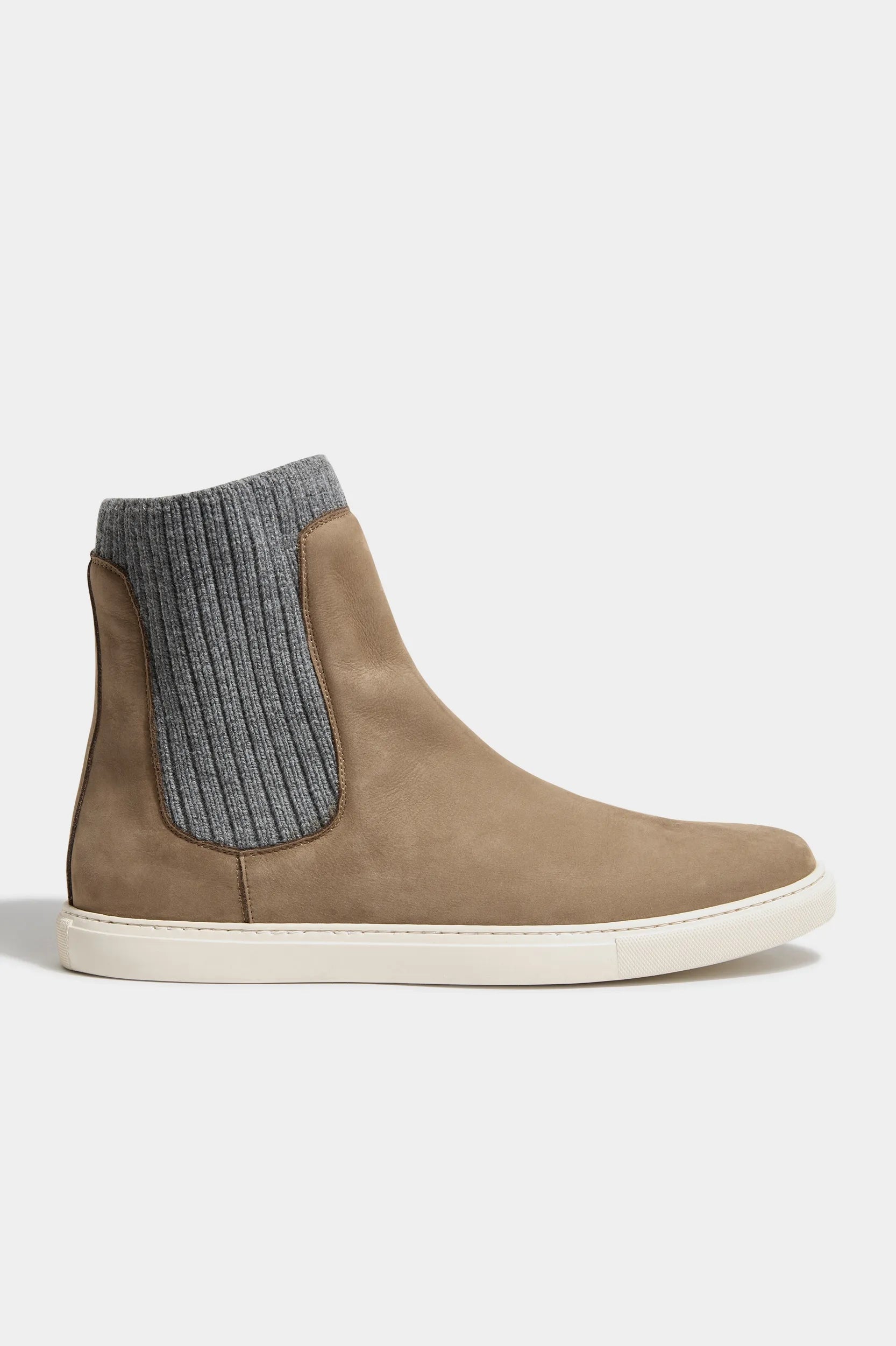 Men's casual sneakers with a mesh upperTaupe chelsea boot with knit - Made In Italy